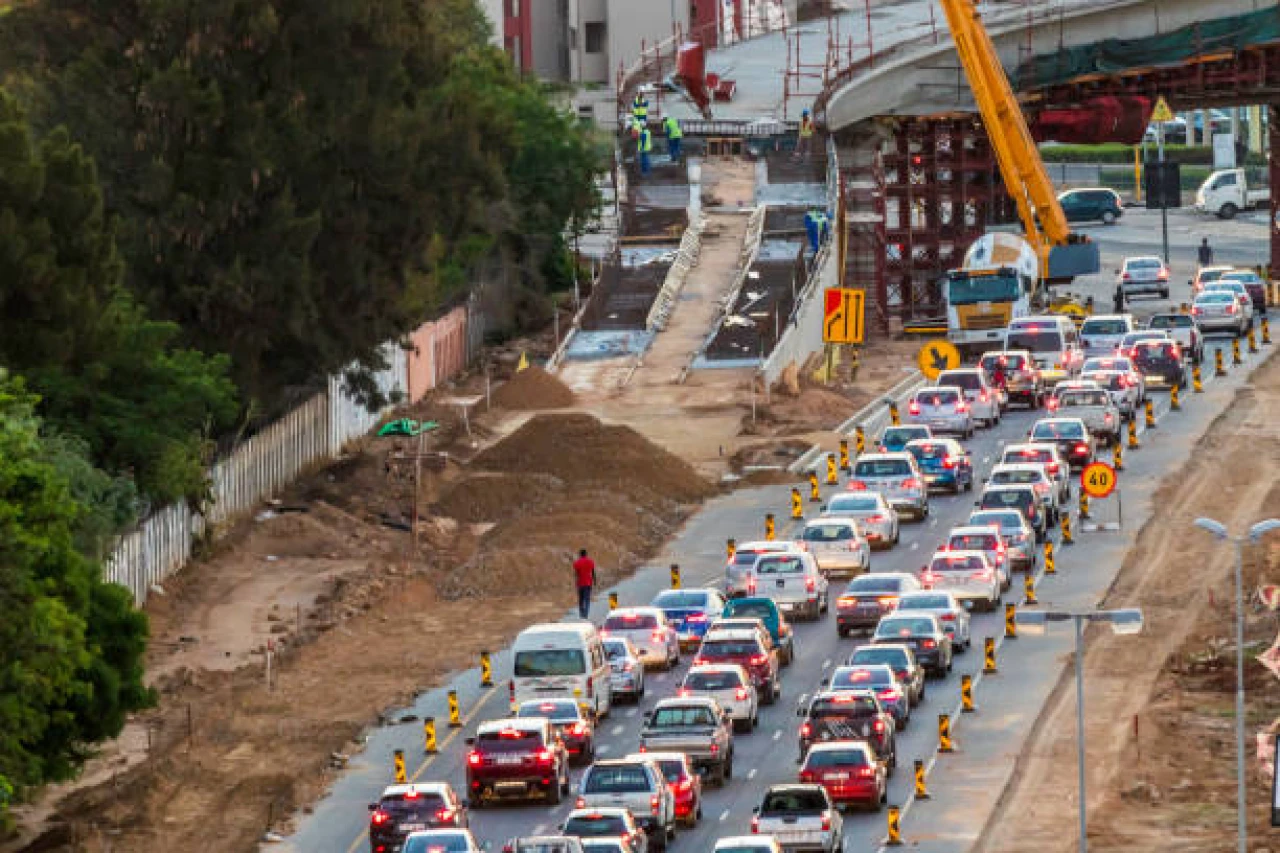 Akıllı Şehir Teknolojileri: Trafik Yönetimi, Çevre ve Güvenlik Çözümleri