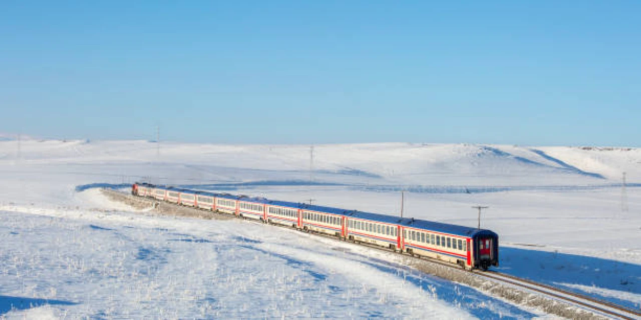 Tarihi Tren Rotaları: Geçmişe Yolculuk Yaparken Manzara Keyfi