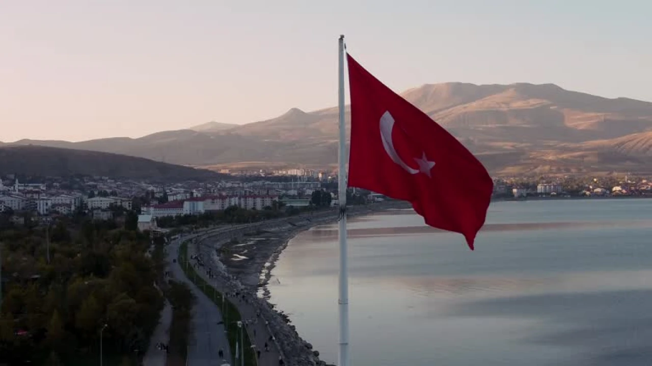 Sekülerizm ve Din: Laik Sistemde İnanç Uygulamalarının Konumu